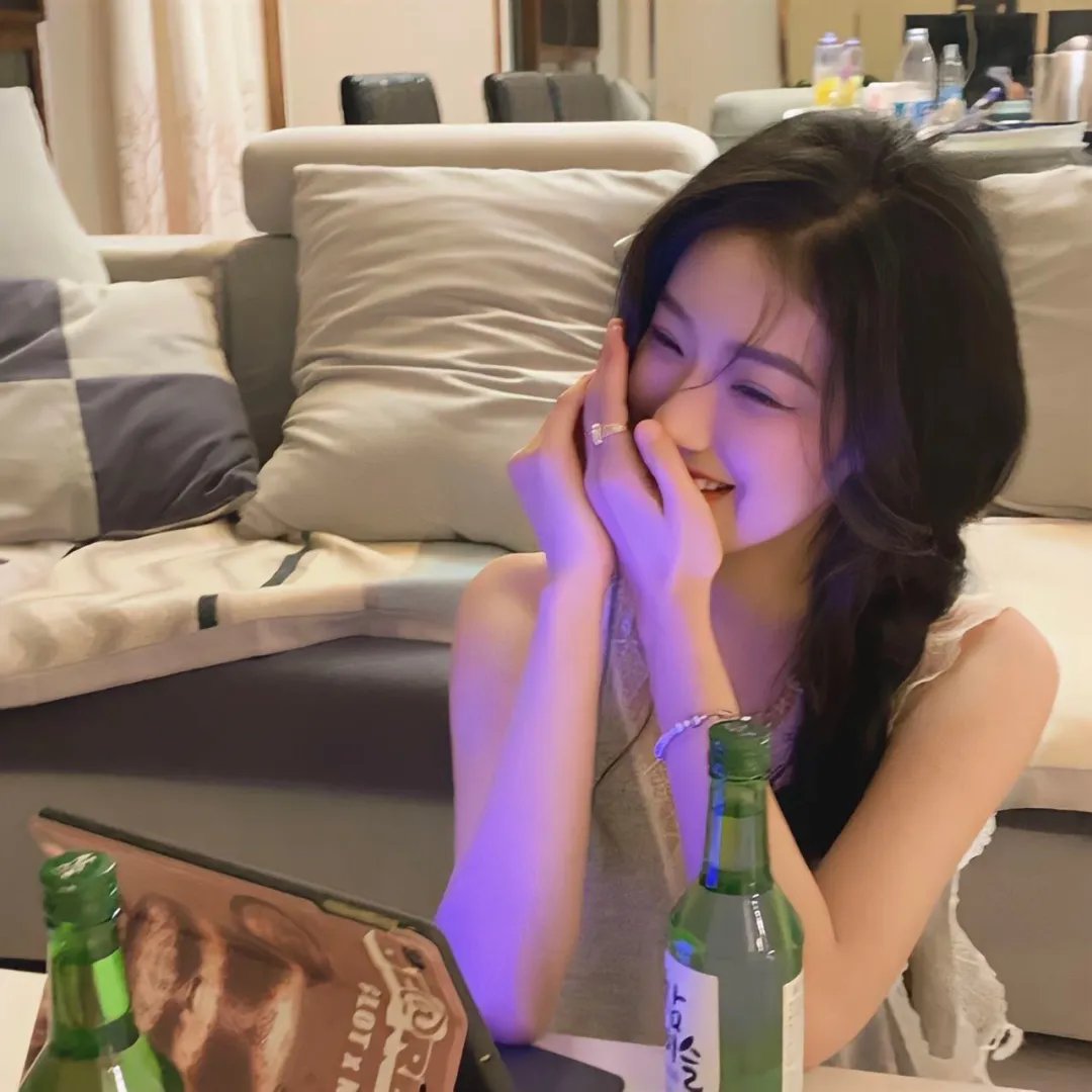 小镇里的国界线